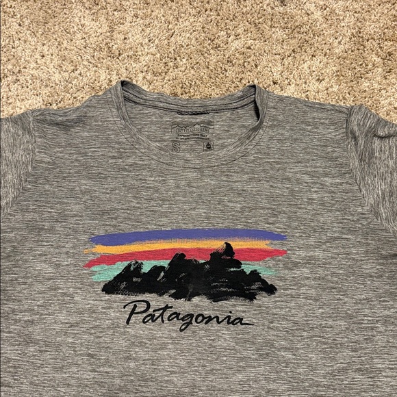 Patagonia Women's Capilene Cool Daily Graphic Short-Sleeve Shirt - Picture 3 of 5